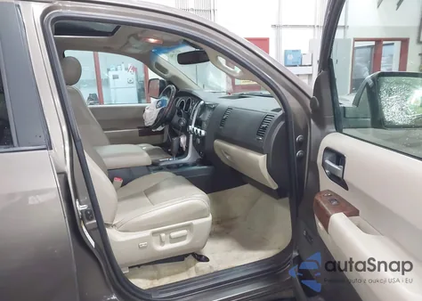 2010 Toyota Sequoia Platinum 5.7L V8 z USA, uszkodzony, nr VIN 5TDDY5G16AS028552